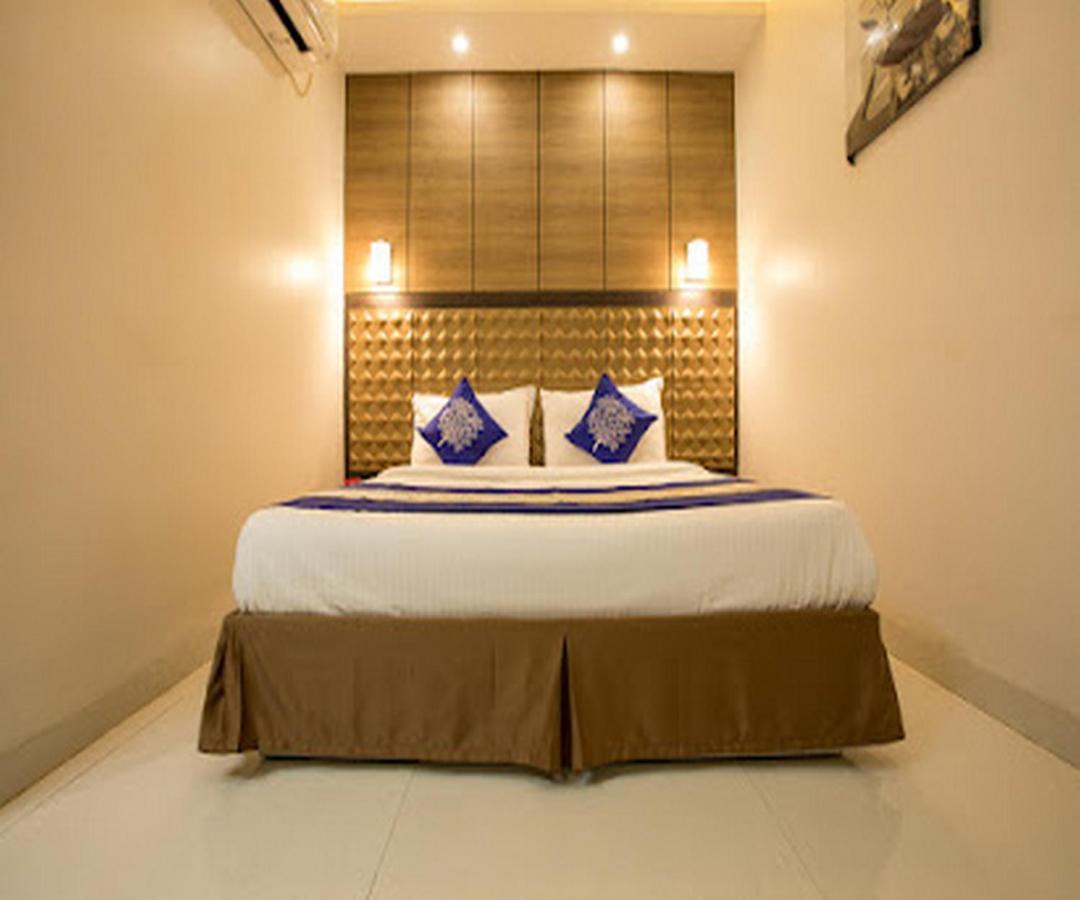 Cherrystay Kiran Inn Indore Esterno foto