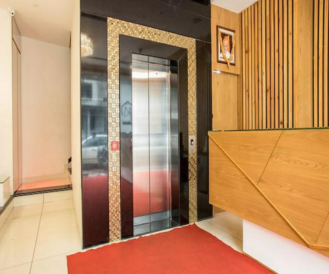 Cherrystay Kiran Inn Indore Esterno foto