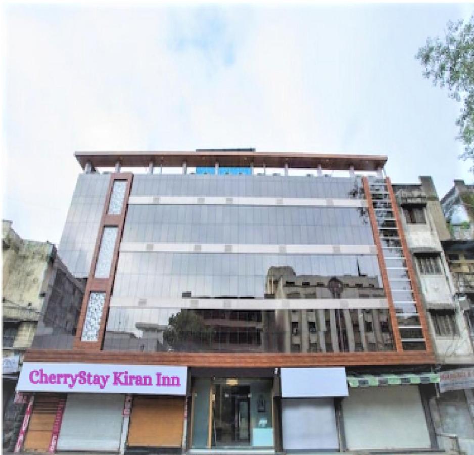 Cherrystay Kiran Inn Indore Esterno foto